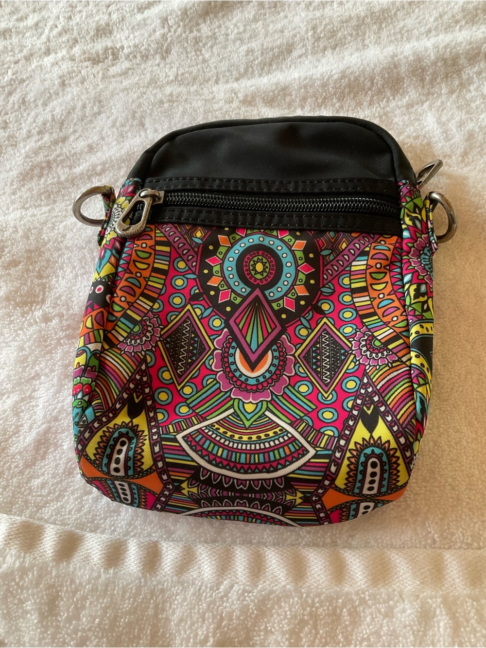 Sakroots Vibrant Multicolor Tribal Crossbody Bag with Black Strap - Picture 3 of 6